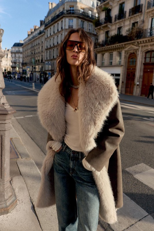 REVERSIBLE DOUBLE-FACED FAUX FUR COAT